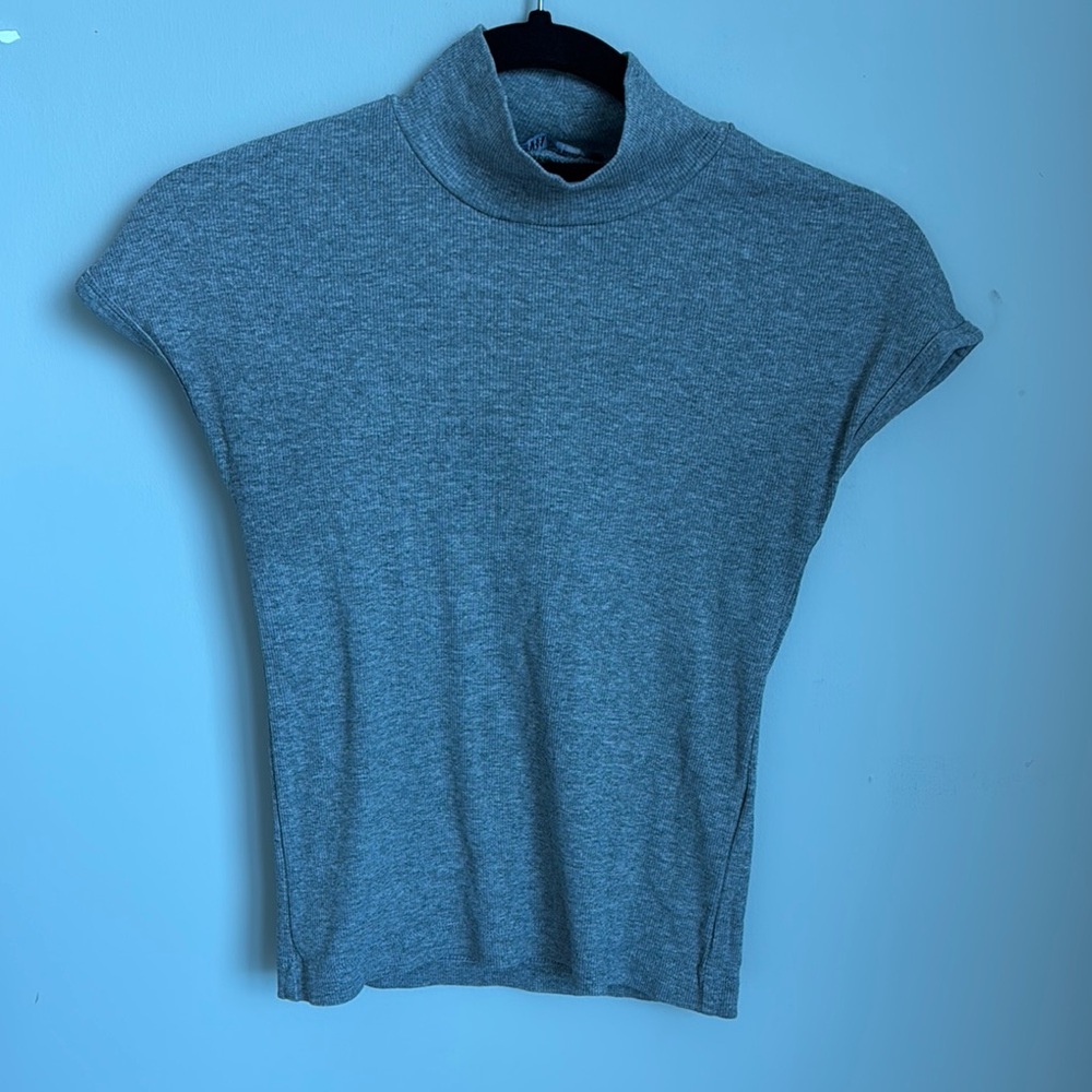 Zara Gray Women's Mockneck Top